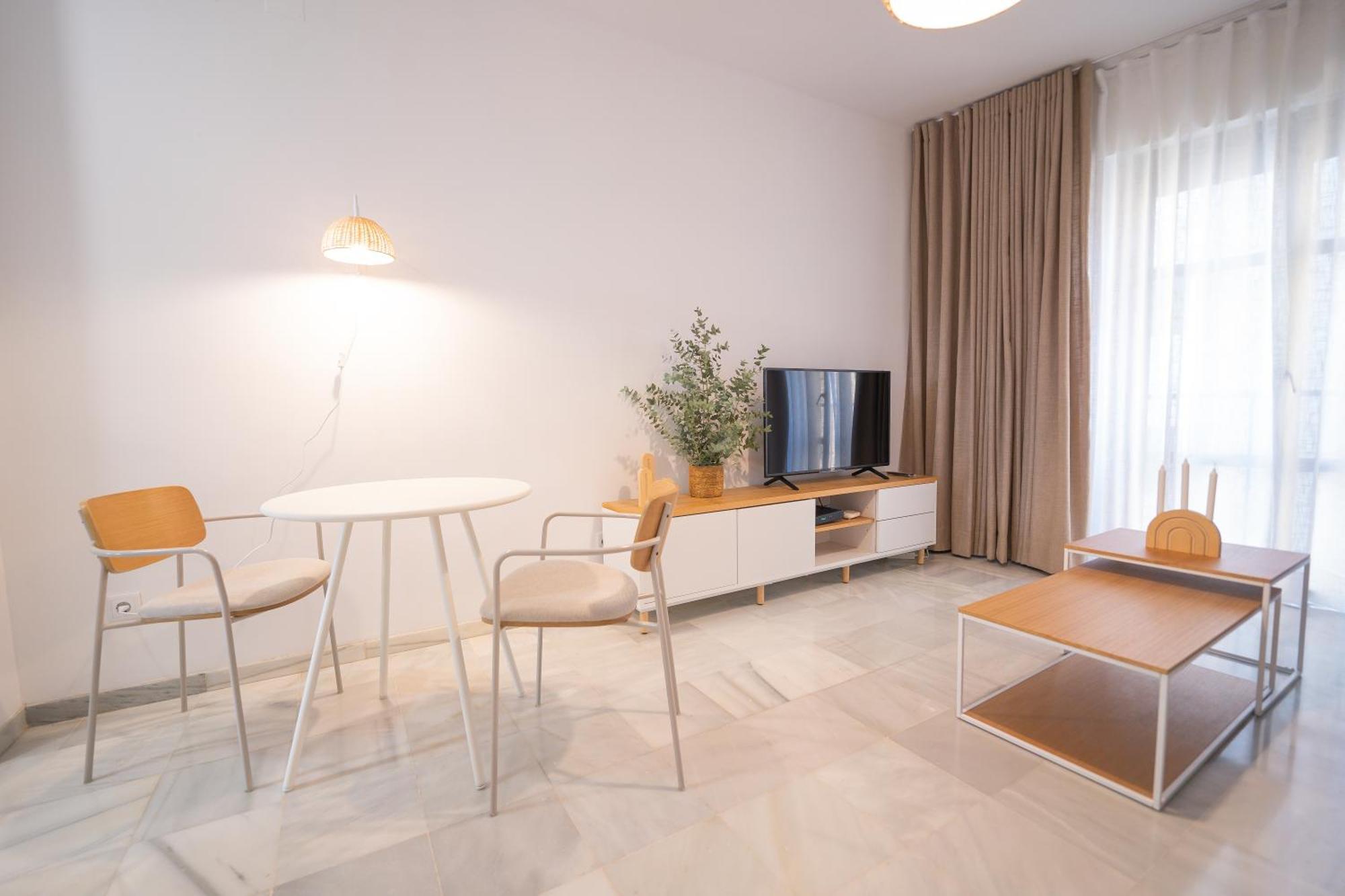 Reyes Catolicos II Suite Apartment Севиля Екстериор снимка