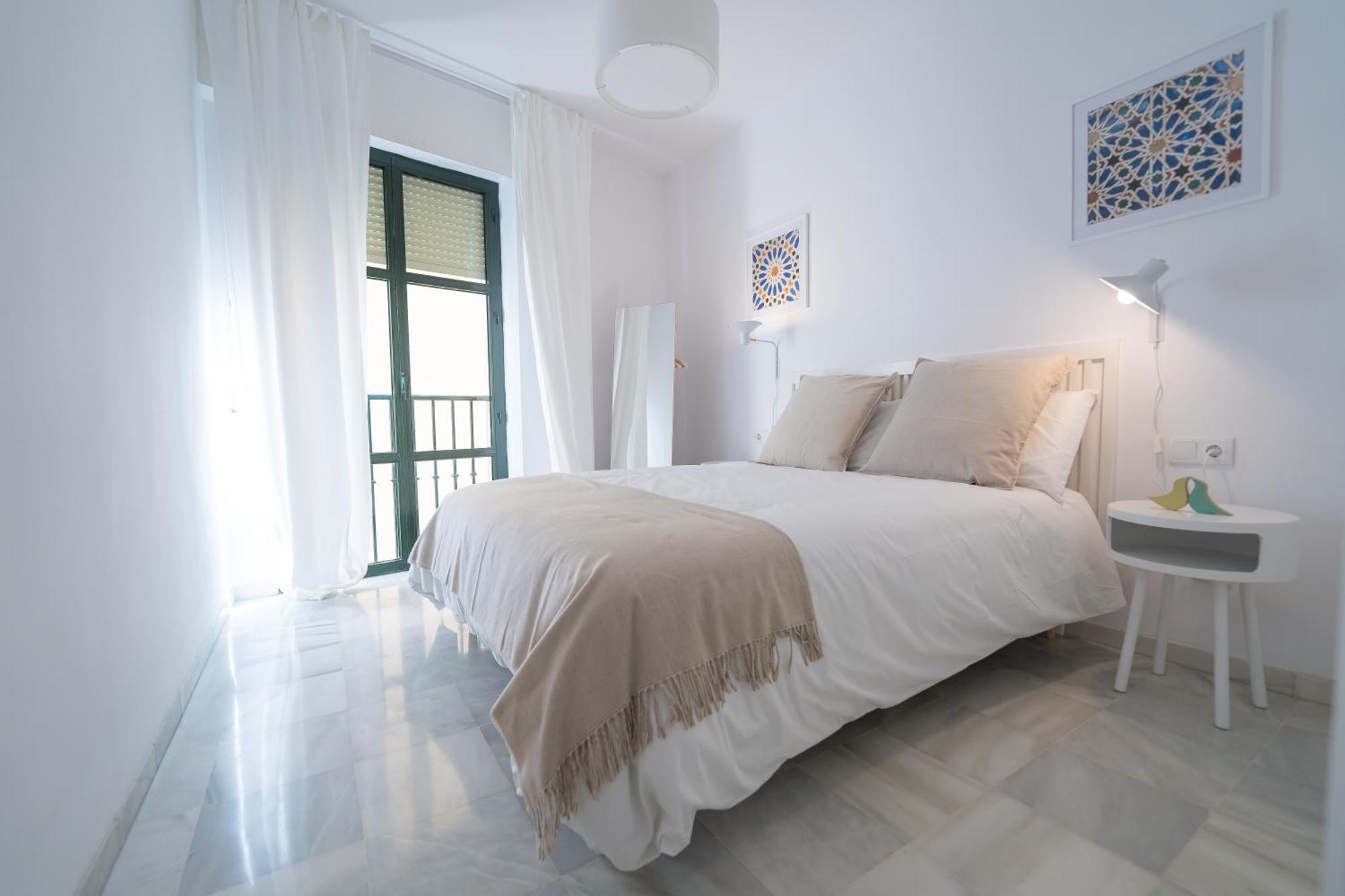 Reyes Catolicos II Suite Apartment Севиля Екстериор снимка
